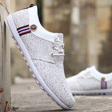 Load image into Gallery viewer, Wellington